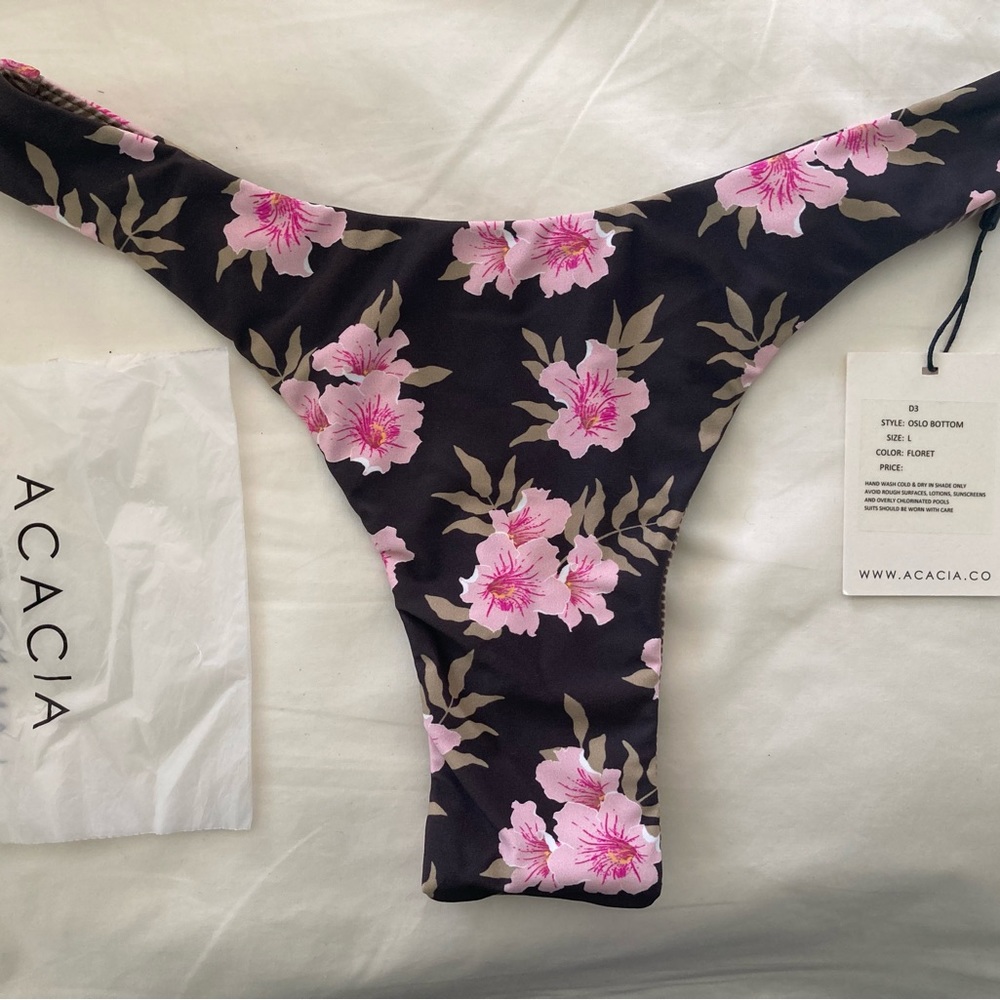 Acacia Osolo Bottom Floret